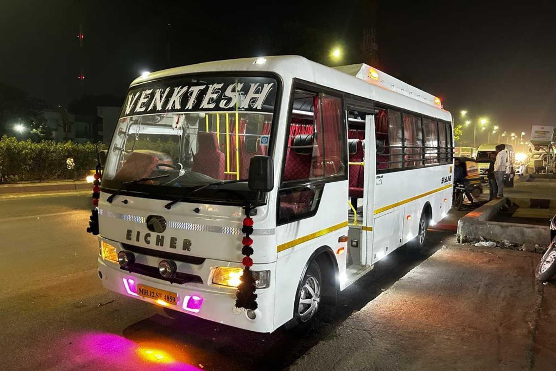 tempo traveller service in nashik